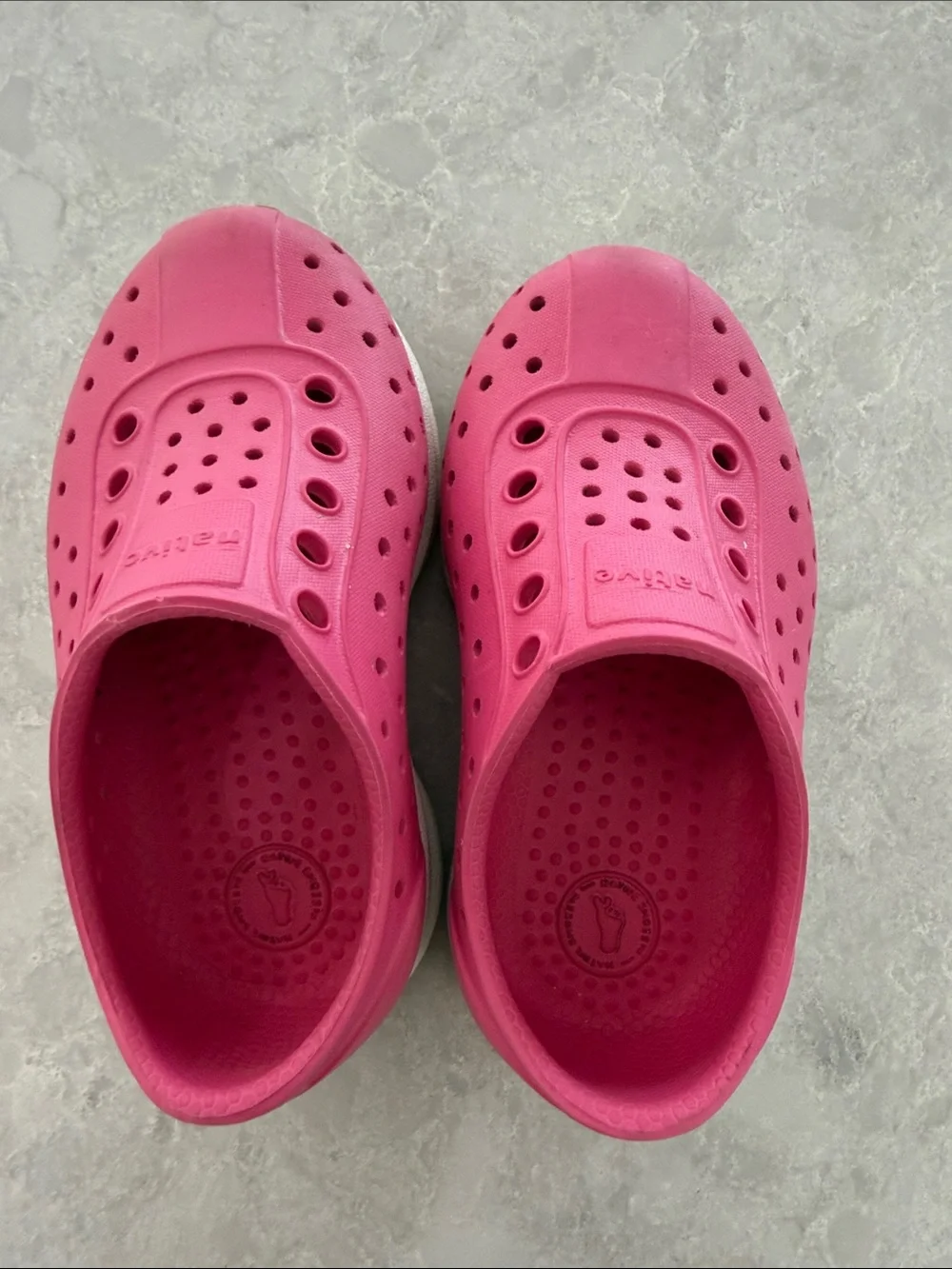 Native Kids Slip-On Water Shoes in Bright Pink